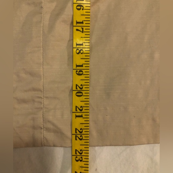 White House Black Market tan pencil skirt, side zipper, fully lined, front vent - Picture 11 of 14